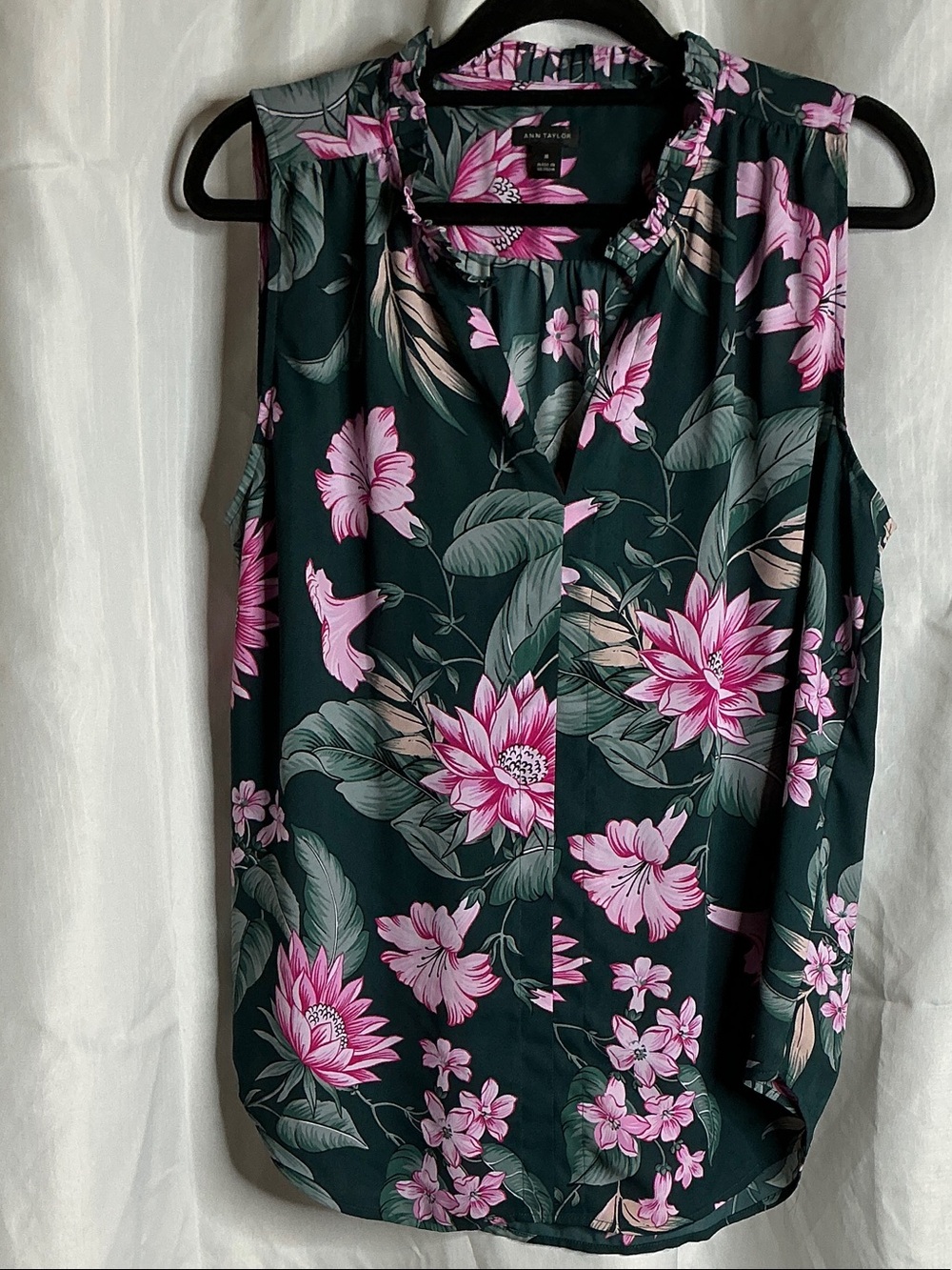 Ann Taylor Dark Green Floral Ruffle Neck Sleeveless Top